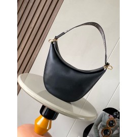 loewe-080 サイズ:  34cm X 9cm X 30cm