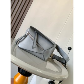 loewe-113 サイズ:  18CM X 12CM X 7.5CM