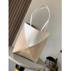 loewe-137 サイズ:  31 X 25 X 14CM