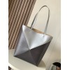 loewe-138 サイズ:  31 X 25 X 14CM