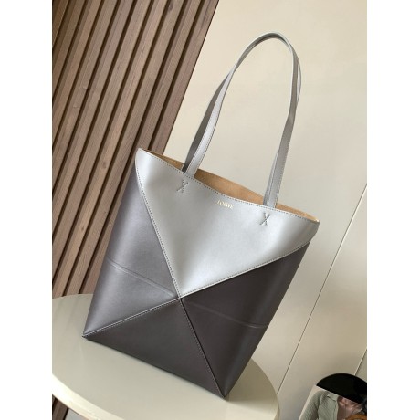 loewe-138 サイズ:  31 X 25 X 14CM