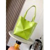 loewe-143 サイズ:  31 X 25 X 14CM