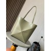 loewe-147 サイズ:  31 X 25 X 14CM