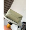 loewe-147 サイズ:  31 X 25 X 14CM