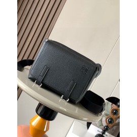 loewe-149 サイズ:  24.5CM X 18CM X 10.5CM