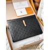 【M62903】Monogram Shadow ニューエンボス A 級全鋼 パーソナライズド Pochette To-Go｜エレガントモダンデザイン｜大容量収納 34×25×12cm
