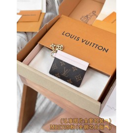 【M82739】ピンク A 級全鋼 パーソナライズドカスタム LV Charms 名刺入れ｜Monogram キャンバス＆牛革｜ゴールドメタルチャーム 10.2×7.3×0.3cm