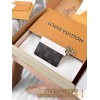 【M82739】ピンク A 級全鋼 パーソナライズドカスタム LV Charms 名刺入れ｜Monogram キャンバス＆牛革｜ゴールドメタルチャーム 10.2×7.3×0.3cm