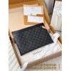 【M62291】Monogram Pacific ブラックコーティング ×Taige 皮革 A 級全鋼 パーソナライズド POCHETTE APOLLO ハンドバッグ｜2024 春夏新作｜Kim Jones デザイン 34x25x2cm