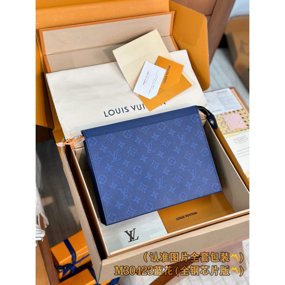 M30423 ブルーモノグラム A 級全鋼️ パーソナライズドカスタム Pochette Voyage MM トラベルポーチ｜Taïga 皮革 ×Monogram Eclipse キャンバス｜ストラクチャードデザイン 27×21×6cm