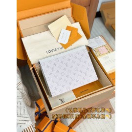 M30423 ホワイトモノグラム A 級全鋼 パーソナライズドカスタム Pochette Voyage MM トラベルポーチ｜Taïga 皮革 ×Monogram Eclipse キャンバス｜スタイリッシュ多用途 27×21×6cm