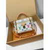 モノグラム・マルチカラー 免税版 M13662G 全鋼製 Louis Vuitton x 村上隆 Vanity Pouch ハンドバッグ｜鮮やかな色彩でクラシックを再解釈 11.5×6.5×19cm