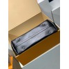  免税版 M13105G 全鋼製 Louis Vuitton x 村上隆 CarryAll Vibe ハンドバッグ｜柔らかい羊革とカラフルな Monogram の魅力 30×15×39cm