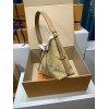 モノグラムバッグ 免税版 M11843G CarryAll スモールハンドバッグ｜LV Ski シリーズの冬の暖かさとファッション感 29×24×12cm