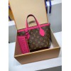 モノグラムバッグ 今季の Neverfull Bandoulière Inside Out BB ハンドバッグ｜デュアルフェイスで奏でるクラシックの革新 24×14×9cm
