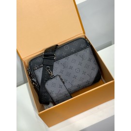 モノグラムバッグ 全鋼 M69443G Trio ポストマンバッグ｜Monogram Eclipse キャンバス × モノトーングレー柄、着脱ポーチとコインケースで実用性抜群​ 25×18.5×7cm
