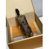 モノグラムバッグ 全鋼 M82465G Camera Box ハンドバッグ｜Monogram×Monogram Reverse キャンバス、Petite Malle ディテール融合で個性的なモダンバッグ​ 12.5×17.6×6cm
