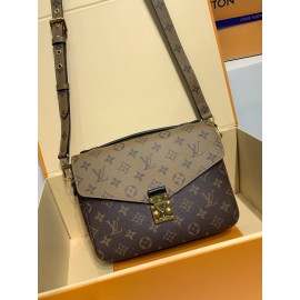 モノグラムバッグ 全鋼 M44876 Pochette Metis ハンドバッグ｜Monogram キャンバスで創られたコンパクトで収納力抜群の優雅なハンドバッグ 25×19×9cm