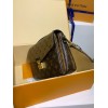 モノグラムバッグ 全鋼 M44876 Pochette Metis ハンドバッグ｜Monogram キャンバスで創られたコンパクトで収納力抜群の優雅なハンドバッグ 25×19×9cm