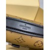 モノグラムバッグ 全鋼 M44876 Pochette Metis ハンドバッグ｜Monogram キャンバスで創られたコンパクトで収納力抜群の優雅なハンドバッグ 25×19×9cm
