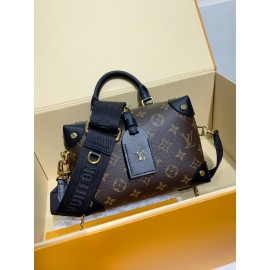 モノグラムバッグ M45571 Petite Malle Souple ハンドバッグ｜Monogram キャンバスと伝統工芸の融合で生まれた個性的な逸品 20×14×7.5cm