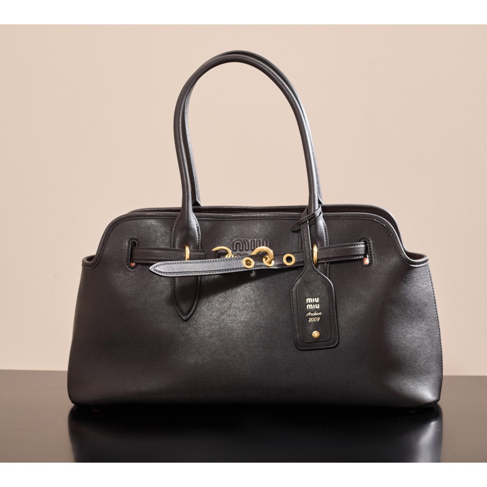 miumiubag-001 サイズ  :   44x22.5x14.5cm
