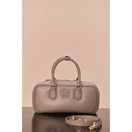 miumiubag-009 サイズ  :   27x12x9cm