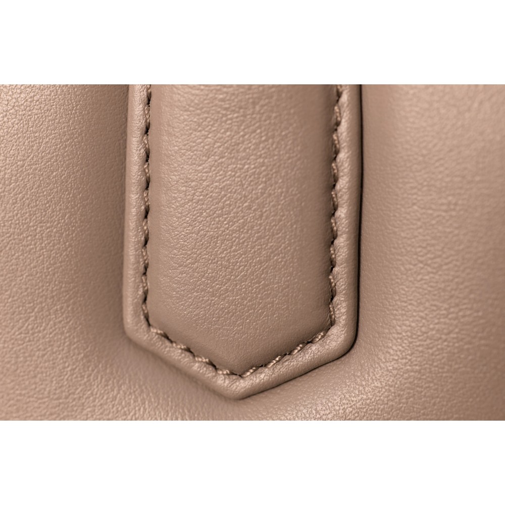 miumiubag-009 サイズ  :   27x12x9cm ディテール写真