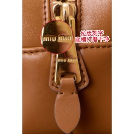 miumiubag-015 サイズ  :   22x10x7.5cm ディテール写真