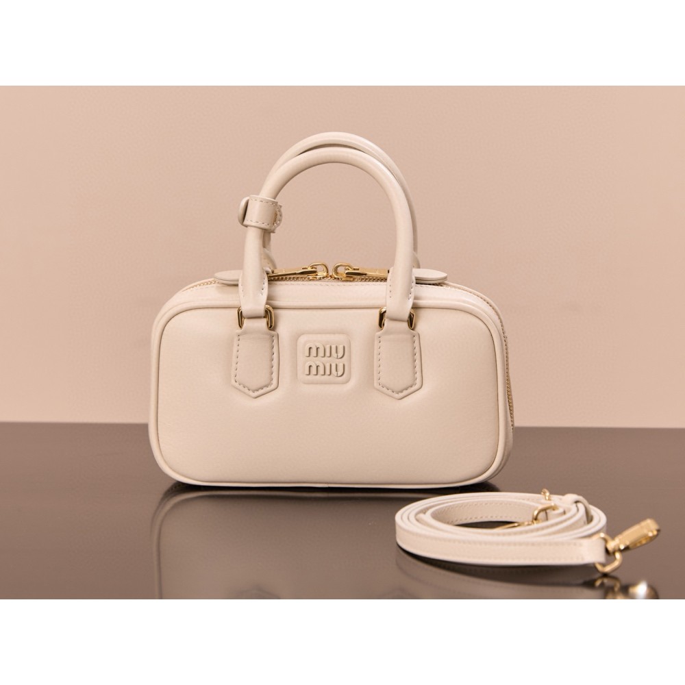 miumiubag-017 サイズ  :   5x10x19cm