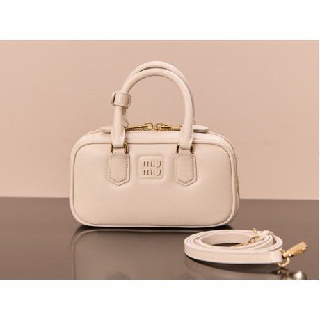 miumiubag-017 サイズ  :   5x10x19cm