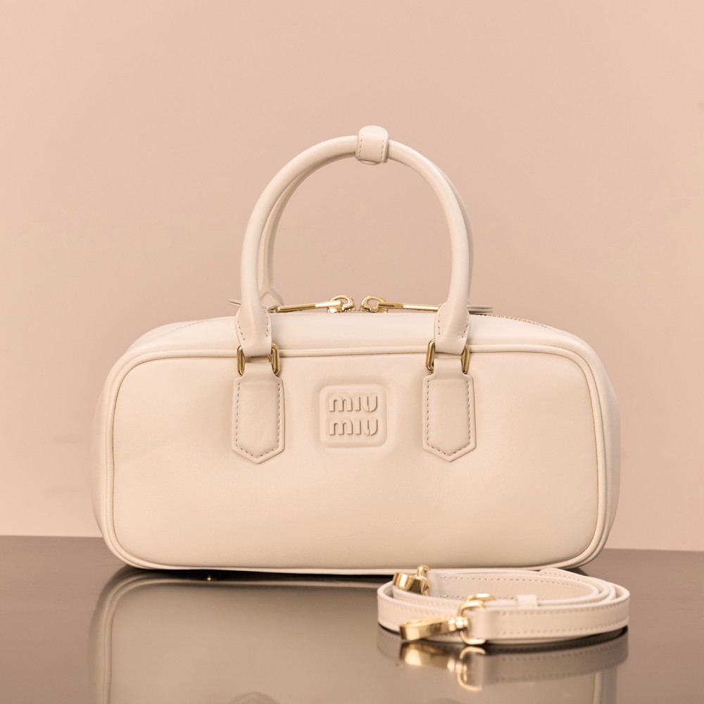 miumiubag-019 サイズ  :   27x12x9cm