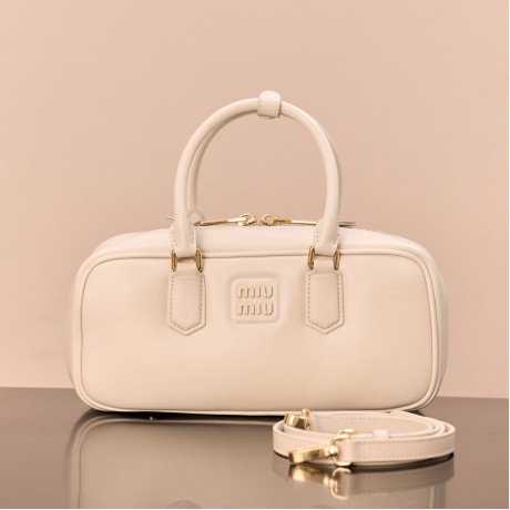 miumiubag-019 サイズ  :   27x12x9cm