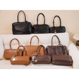 miumiubag-023 サイズ  :   34x24x10cm/30x17x8.5cm/28x11.5x8cm