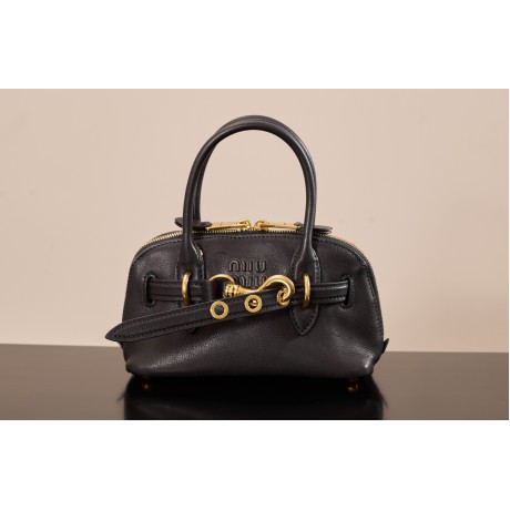 miumiubag-028 サイズ  :   30x17x8.5cm