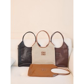 miumiubag-045 サイズ  :   24x20cm