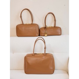 miumiubag-049 サイズ  :   28x11.5x8cm/30x17x8.5cm