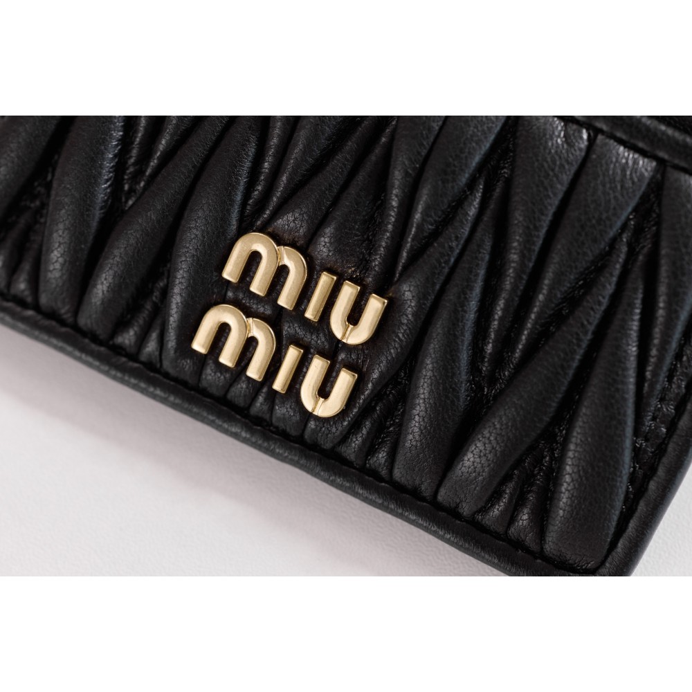 miumiu-wallet-003 ディテール写真 サイズ 10.5x8cm