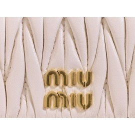 miumiu-wallet-005 ディテール写真 サイズ 10.5x8cm