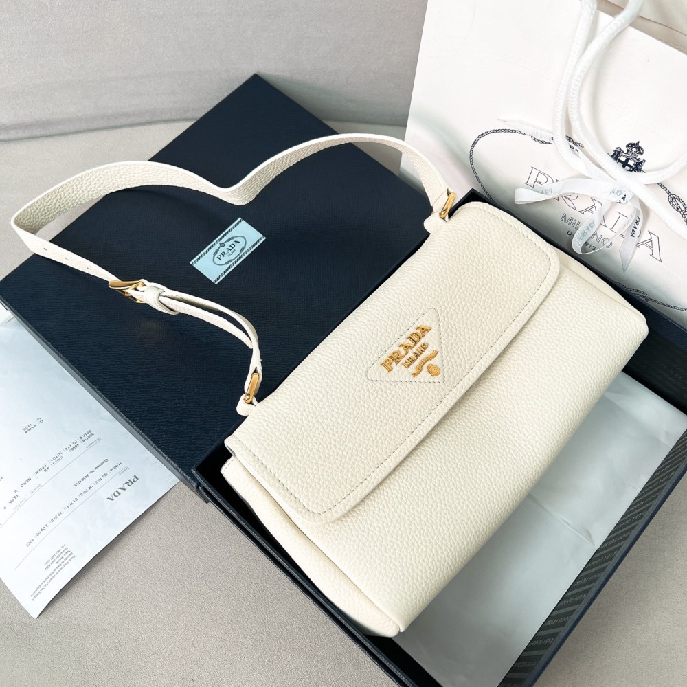 prada-wbag010 サイズ  :  26 x 14 x 9.5cm