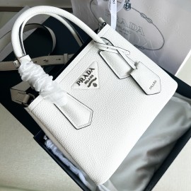 prada-wbag031 サイズ  :  25 x 18.5 x 12.5cm