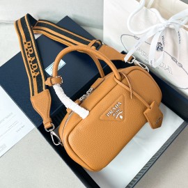 prada-wbag042 サイズ  :  24 x 12 x 8.5cm 
