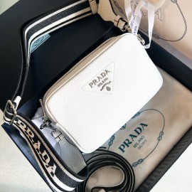 prada-wbag053 サイズ  :  19 x 12 x 6cm