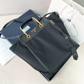 prada-wbag060 サイズ  :  28.5 x 23 x 15cm