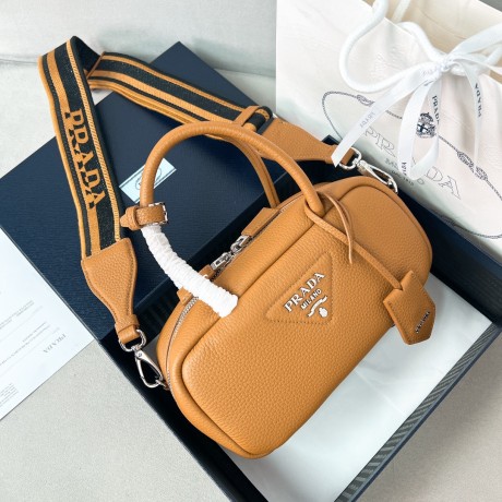 prada-wbag160 サイズ  :  24 x 12 x 8.5cm