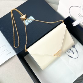 prada-wbag180 サイズ  :  20 x 11.5cm