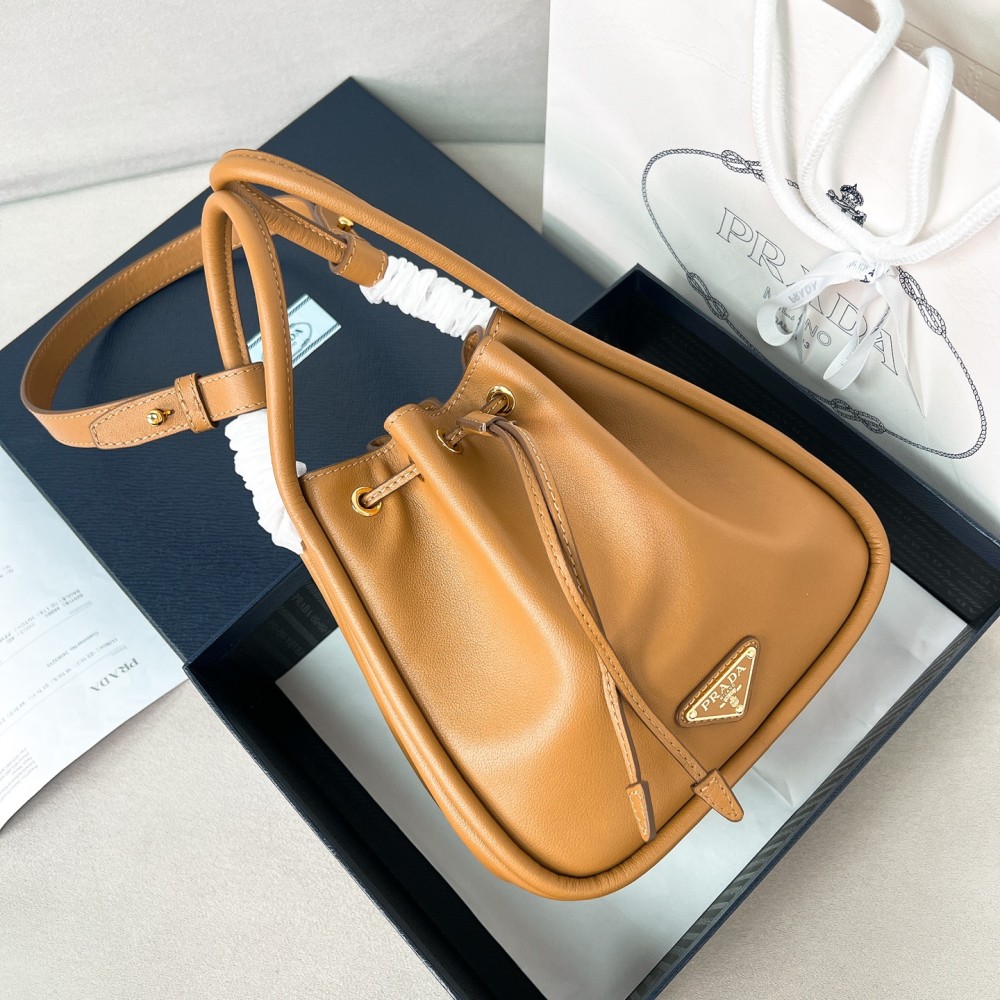 prada-wbag205 サイズ  :  22 x 21 x 10.5cm