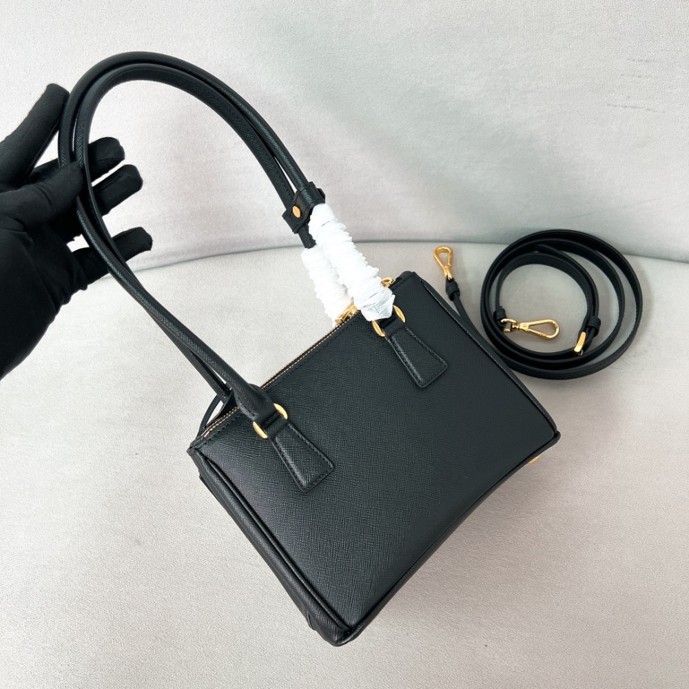 prada-wbag207 サイズ  :  20 x 13.5 x 9.5cm