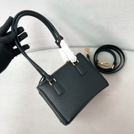 prada-wbag207 サイズ  :  20 x 13.5 x 9.5cm
