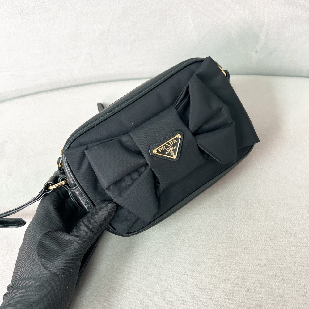 prada-wbag210 サイズ  :  18.5 x 11.5 x 5cm